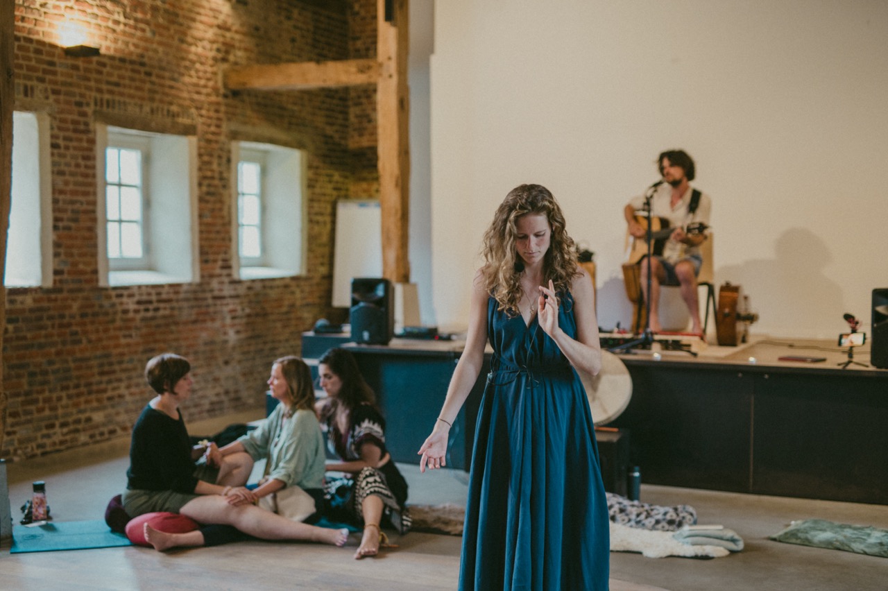 STROMEND LEVEN - TANTRA EN ADEMWERK MET LIVE MUZIEK OP 14 DECEMBER