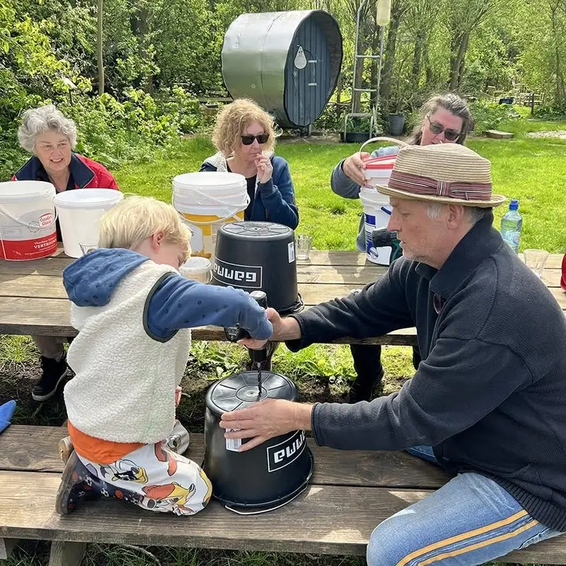 Maak je eigen Wormenbak - Peter Jan - De Wormenman